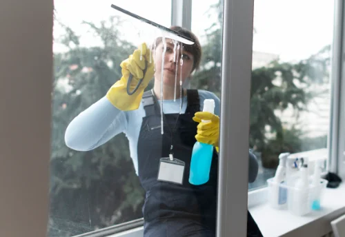 Nettoyage de vitres intérieures et extérieures à Ottersthal